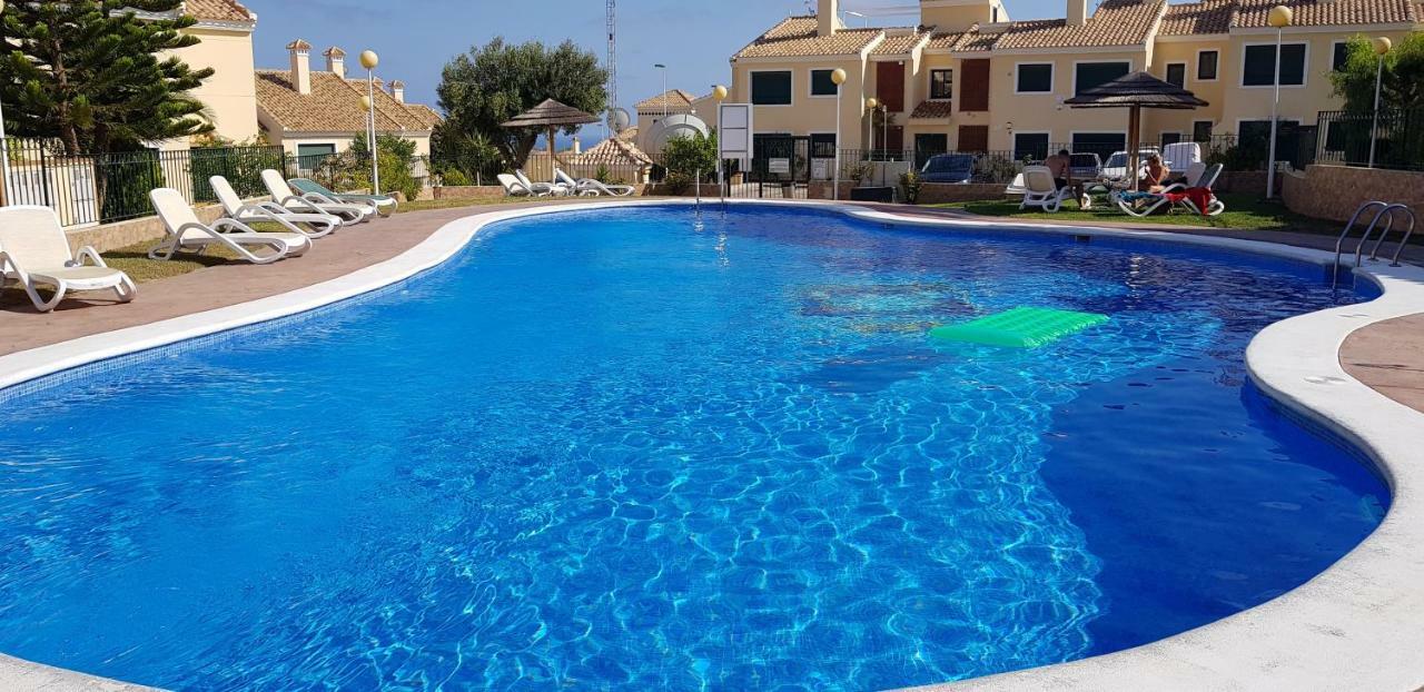 Descansa Campoamor